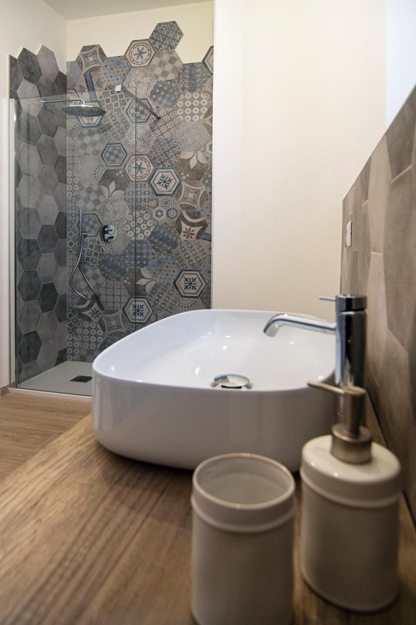 Gigi Suites&Apartments 斯特雷萨 外观 照片