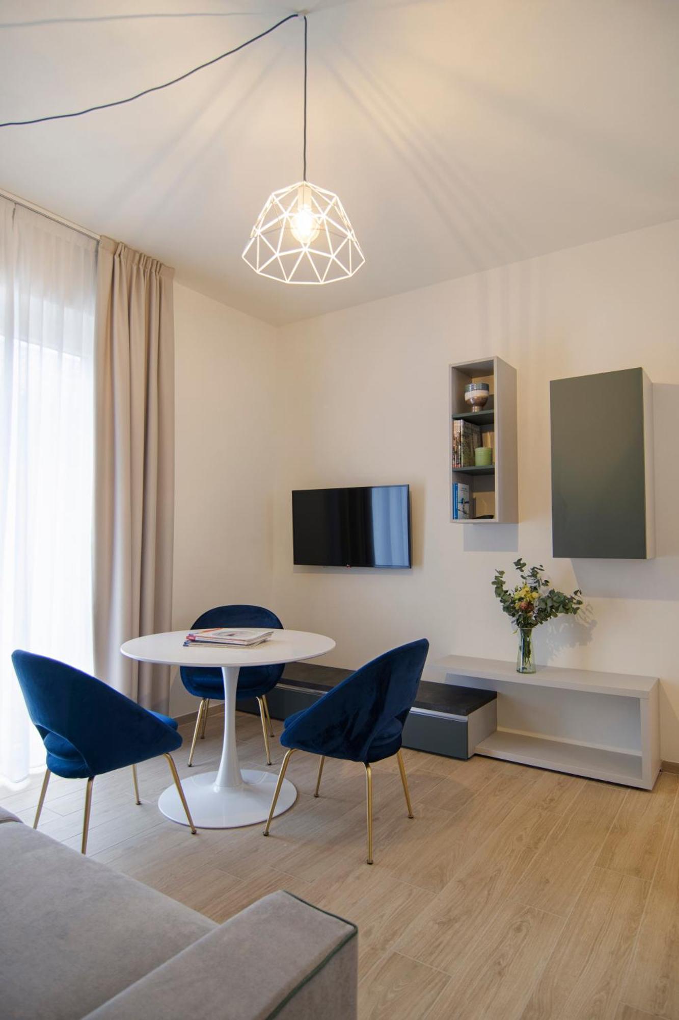 Gigi Suites&Apartments 斯特雷萨 外观 照片